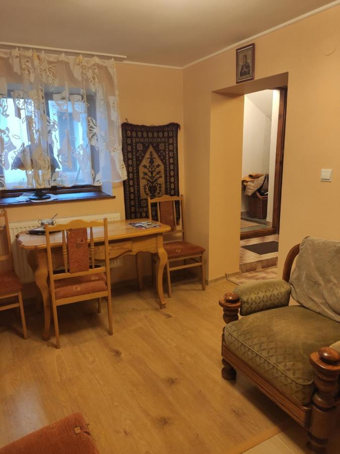 Dom Pod Zegarem Apartment Przemysl Room photo