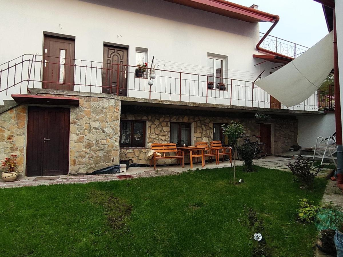 Dom Pod Zegarem Apartment Przemysl Exterior photo
